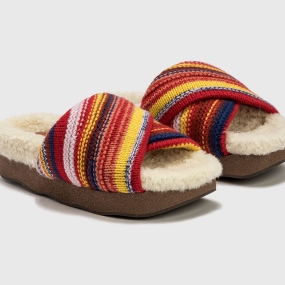 Chloe Wavvy flat mule . - Picture 4 of 9